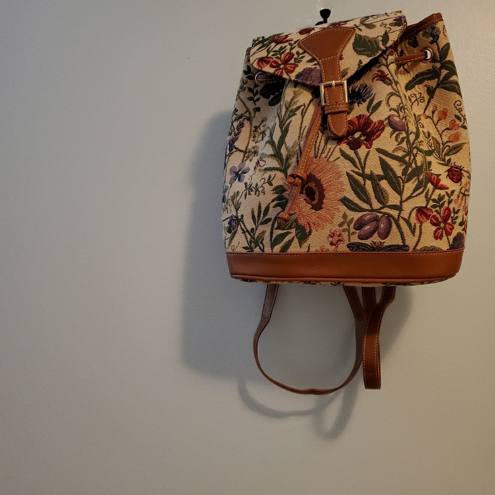 'Signare' Brand Tapestry Daypack